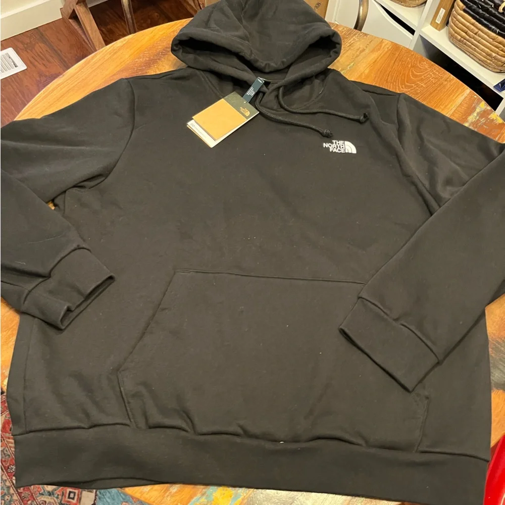 NWT North Face Men’s Hoodie